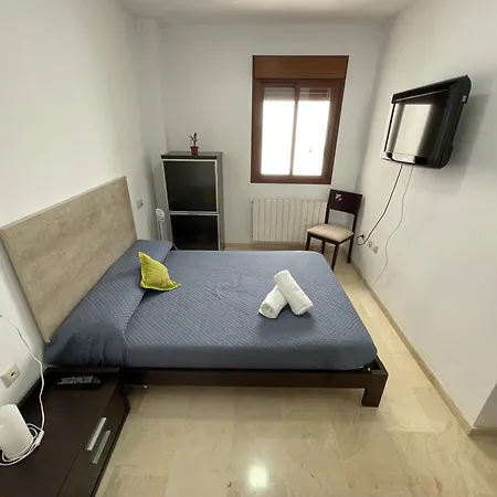 Piso Compartido Delyrent En San Ildefonso Apartment Jaen