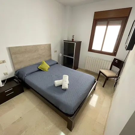 Piso Compartido Delyrent En San Ildefonso * Jaen